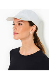Run Around Hat - Resort White