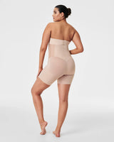 SPANXsculpt™ TotalContour High-Waisted Mid-Thigh Short