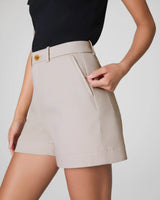 SPANXsupersmooth™ Stretch Twill Short, 5" - Bone