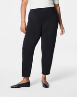 AirEssentials Barrel Pant - Very Black